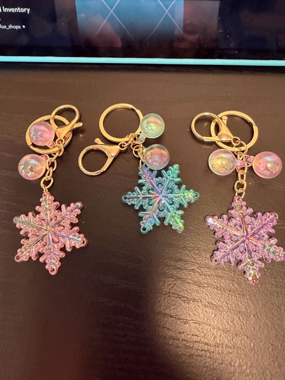 NEW Iridescent Snowflake Keychain/bagcharm